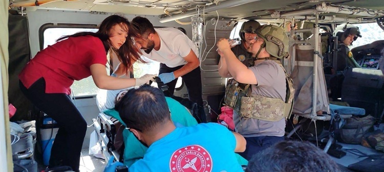 Hakkari’de Hamile Kadın Askeri Helikopterle Van’a Sevk Edildi!-1