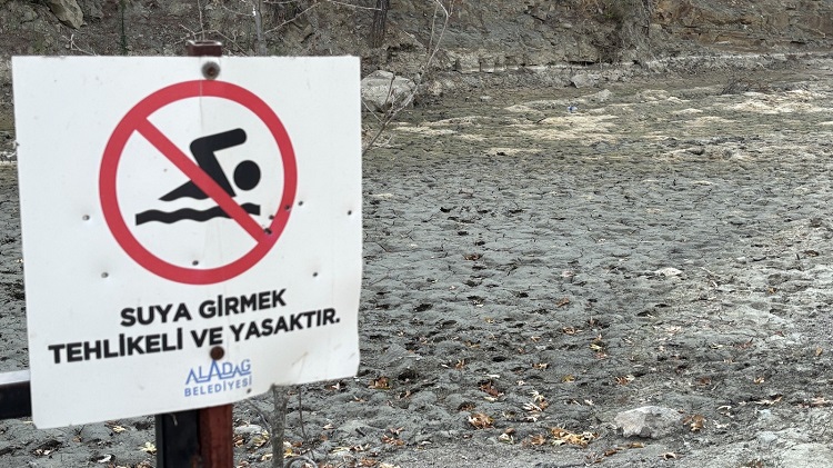 Koca Şelale Kurudu Hayalet Bölgeye Döndü Geriye Sadece O Tabela Kaldı! (2)