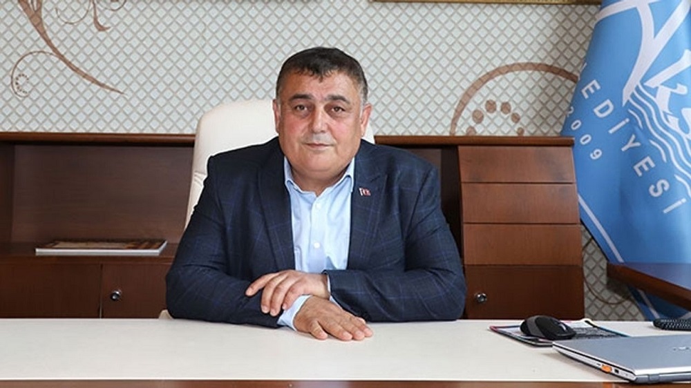 Chp'li Bir Belediye Başkanı Daha Istifa Etti İsa Yıldırım Kimdir