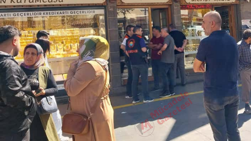 Diyarbakır'da Bir Kuyumcu Soyuldu İşte Çalınan Altınlar!-1