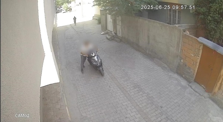 Diyarbakır'da Motosiklet Ve Bisiklet Hırsızlarına 'Zincir Operasyonu' 5 Tutuklama! (2)