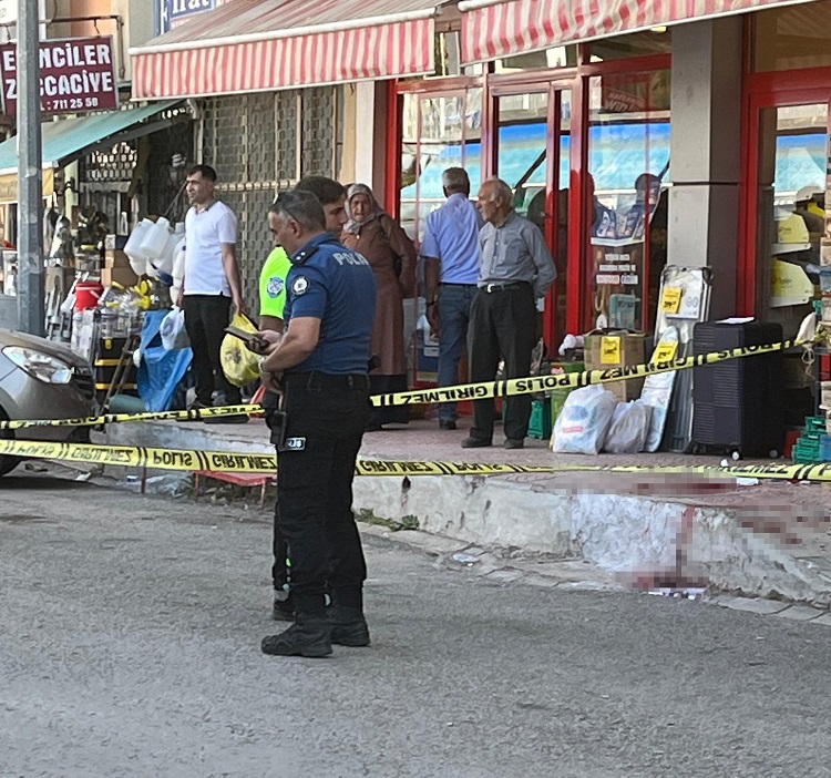 Elazığ’da Kardeşi Tarafından Defalarca Bıçaklandı Durumu Ağır!-1