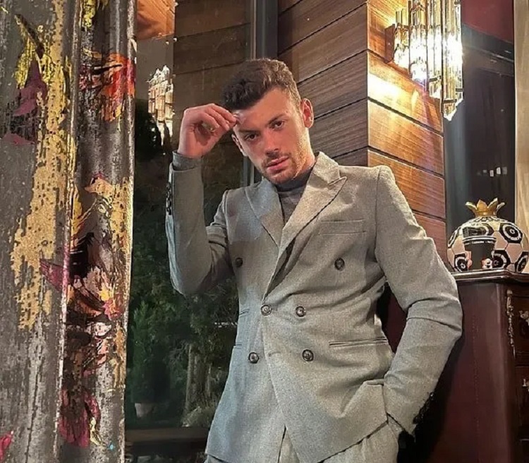 Kıvanç Tatlıtuğ'dan Dublör Olayı Hakkında Açıklama Geldi! (3)