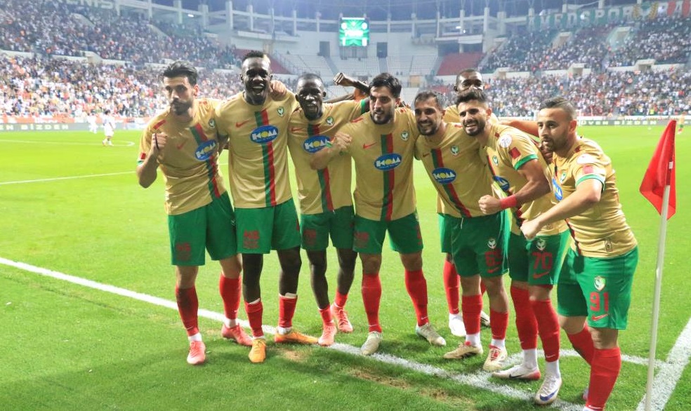 Amedspor Galibiyet Sevinci