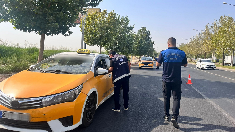 Tepki Çekmişti Diyarbakır Havalimanı'ndaki Taksiciler Denetlendi!