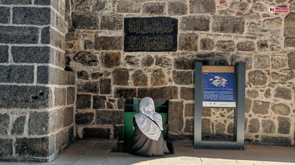 Diyarbakır’da Türbede Evliya Değil, Hükümdar Çıktı!