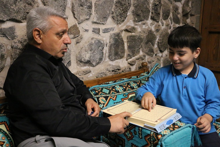 Diyarbakır’daki 1000 Yıllık Camide 3 Yıldır Abdest Alacak Yer Yok! (2)