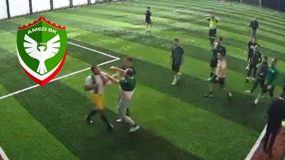 Yer Sakarya Amedspor Forması Giydiği Için Saldırdılar!