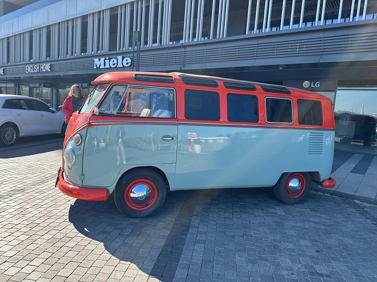 59 Yaşındaki Araçtan Türkiye’de 1 Tane Kaldı! (1)