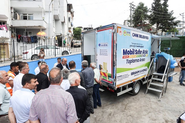 Bu Markette Para Gecmiyor Aile E (1)