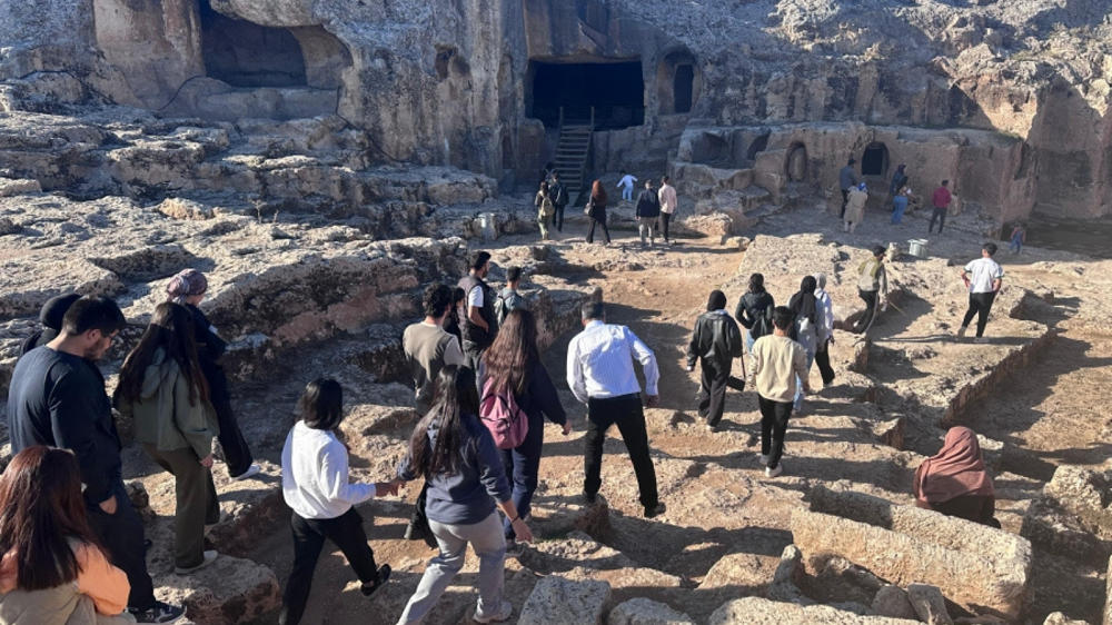 Diyarbakır Büyükşehir Düzenledi Öğrenciler 2 Ilçeyi Gezdi!-1