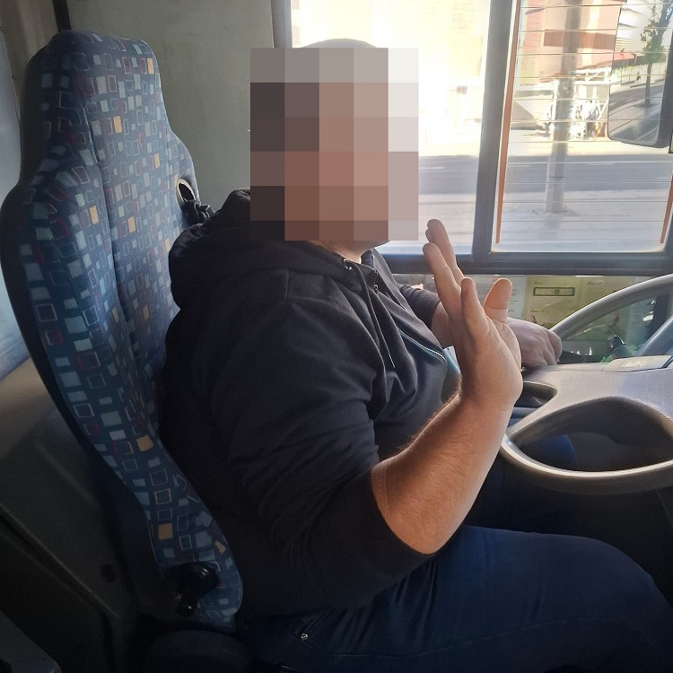 Diyarbakır’da Kartı ‘Yetersiz Bakiye’ Dedi Otobüsten Indirildi! (2)