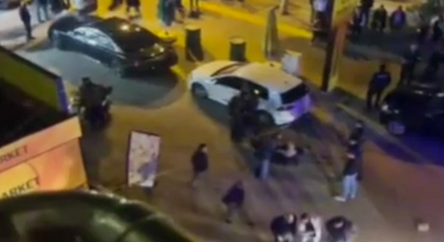 Diyarbakır’da Otomobil Kurşunlandı Ölen Kişinin Ismi Belli Oldu!