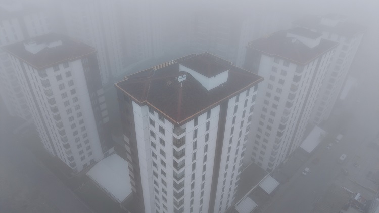 Komşu Şehir Sis Altında Kaldı Neredeyse Ortadan Kayboldu!