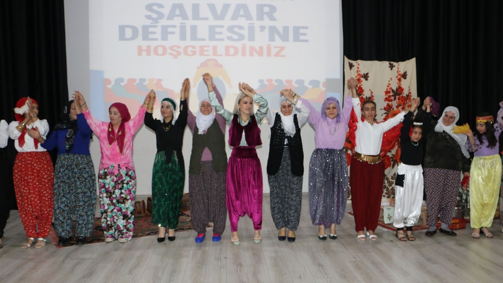 Şalvar,Defile,Diyarbakır (3)-1