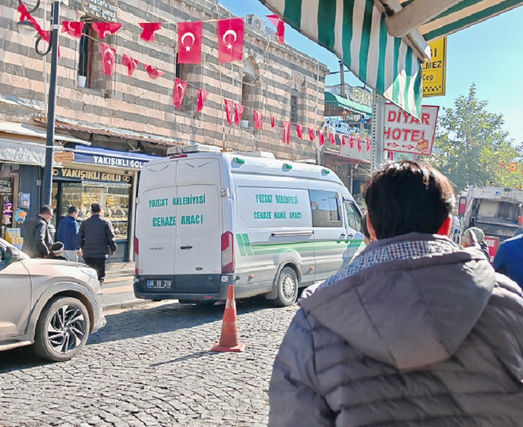 Yozgat Belediyesi Cenaze Aracı Diyarbakır'da Görüldü Sebebi Belli Oldu!
