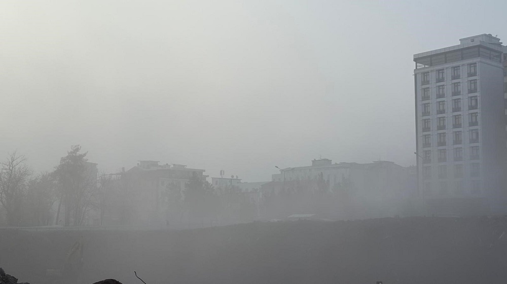 Diyarbakır Hava Trafiğine Yoğun Sis Engeli Uçuşlar Ertelendi! (1)