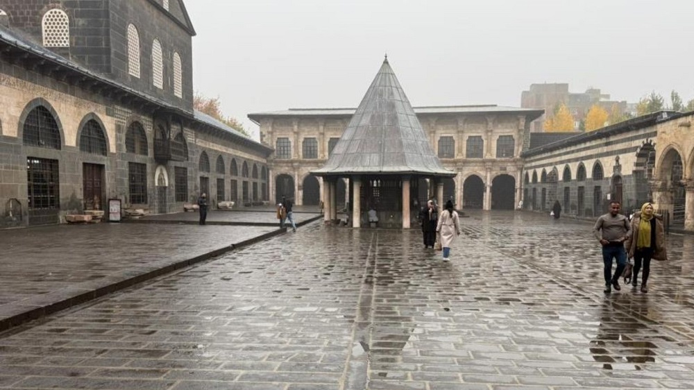 Diyarbakır Ulu Cami Sis Yağmur Yağış