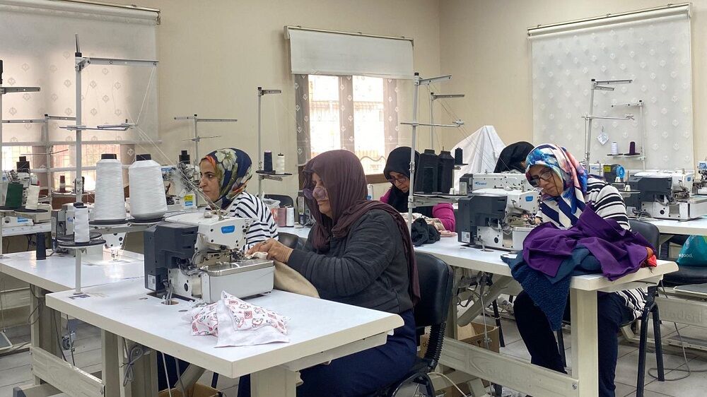 Kadınlar Kayapınar Tekstil