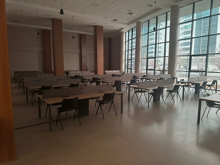 Diyarbakır’daki Okuma Salonu Buz Gibi Öğrenciler Ders Çalışamıyor!