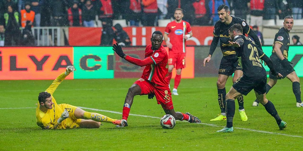 Amedspor Çorum Fk Diagne