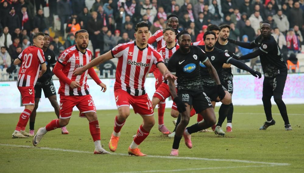 Amedspor Hocasından Kritik Sivasspor Açıklaması!