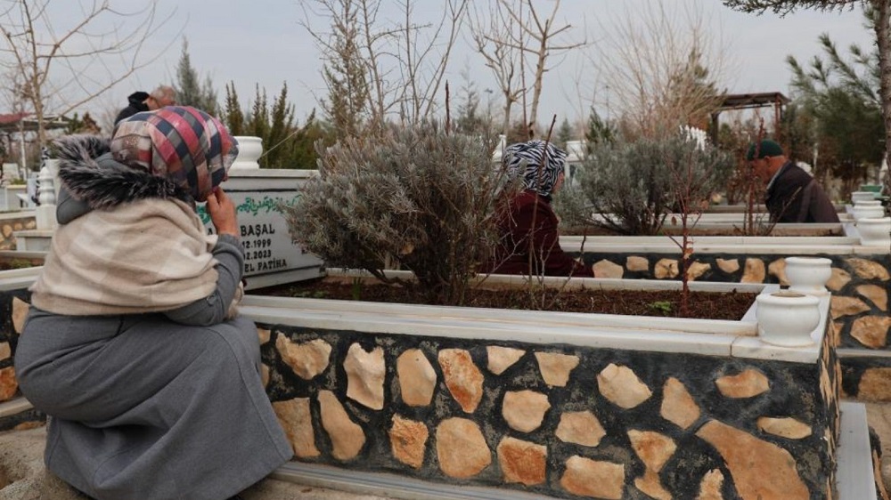 Diyarbakır Deprem Anma Yeniköy Mezarlık
