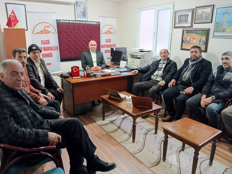 Diyarbakır’ın Sınırındaydı Kasaba Olmak Istiyorlar!