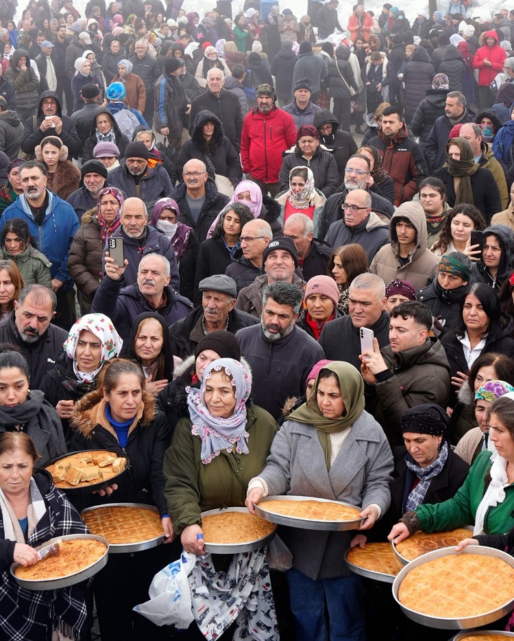 Tunceli’de Hızır Cemi Semahlar Dönüldü, Lokmalar Dağıtıldı-1