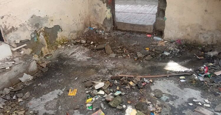 Baglar Belediyesi Yikimi Sonrasi Su Kacagi Ve Nem Sorunu 3-1