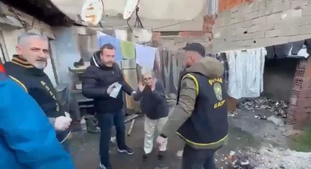 Bursa’da 8 Yaşındaki Çocuğun 7 Yıllık Esareti Kaçırıldı, Çöpün Içinde Bulundu!-2