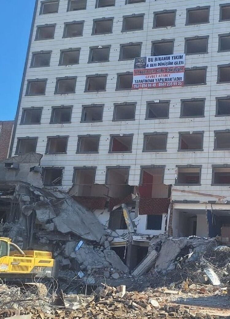 Diyarbakır’daki Otel Yıkılıyor Yerine Ne Yapılacağı Belli Oldu!