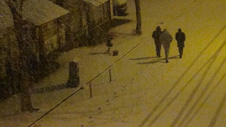 5 Dakikada Koca Şehir Beyaza Gömüldü Kış O Şehre Yeniden Geldi!-1