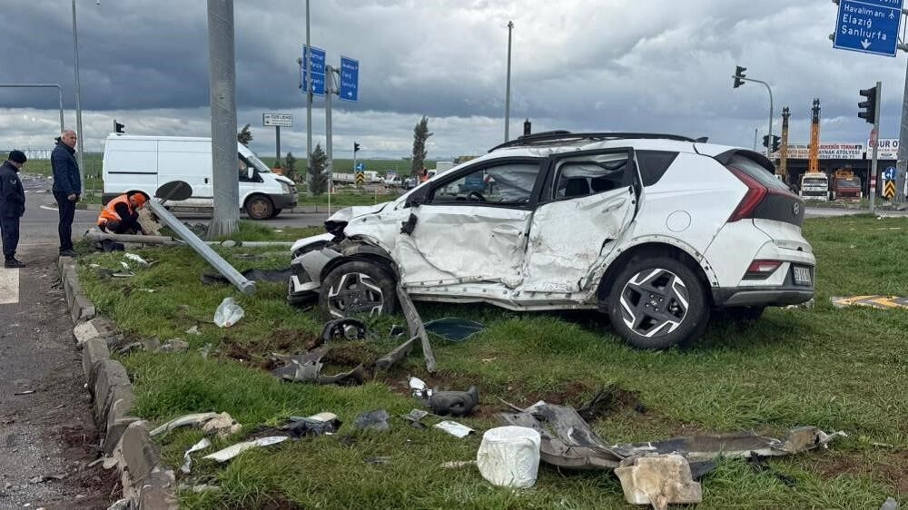 Diyarbakır Aza Otomobil Trafik Kazası