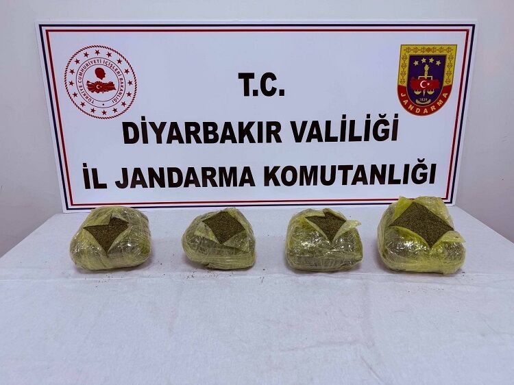 Diyarbakır’da Zehir Tacirlerine Operasyon 18 Şüpheliye Işlem Yapıldı!