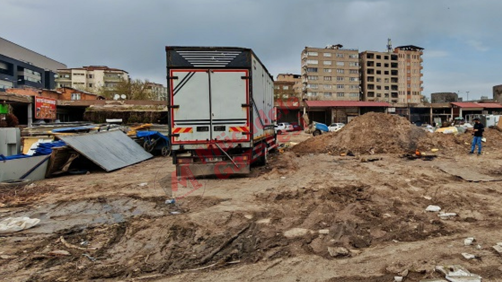 Diyarbakır’ın Göbeğinde ‘Eski Hal’ Çilesi Esnaf Isyanda! (1)-1