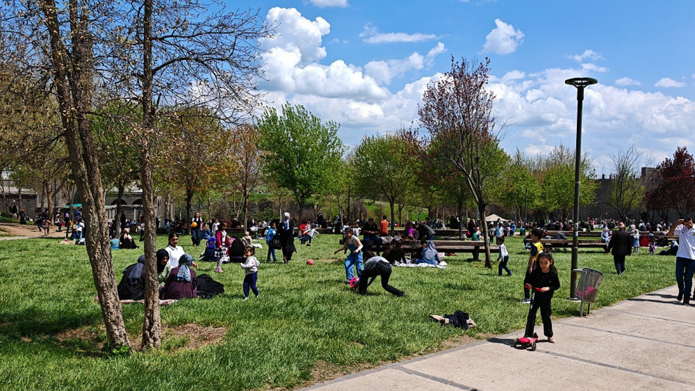 Diyarbakır Sur Bahar Güneş (2)