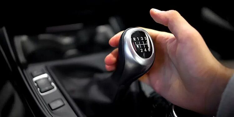 Sol Ayaklar Artık Dinlenecek Otomobilde Bir Devir Bitti, 8 Marka Vazgeçti! Vites