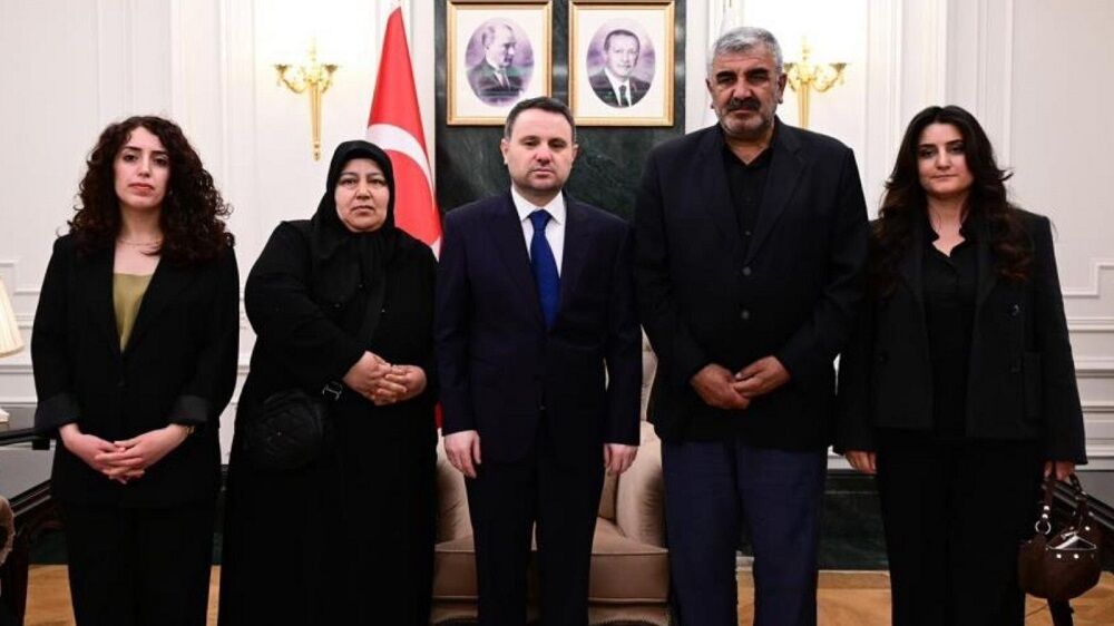 Bakan Akın Gürlek Rojin Kabaiş