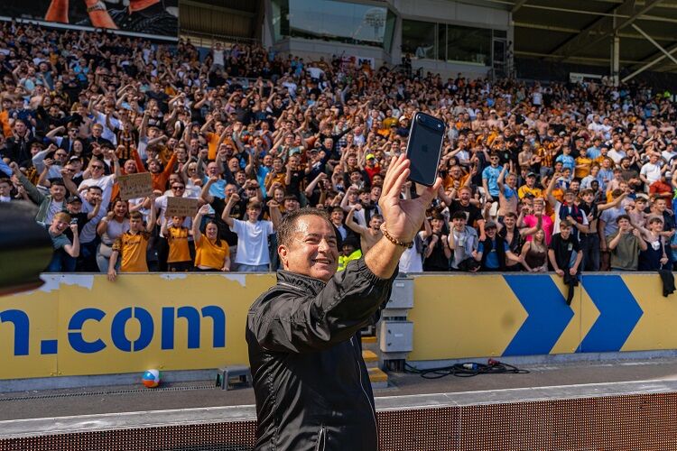 Hull City Premier Lig'e Yükseldi, Acun Ilıcalı Servet Kazandı-1