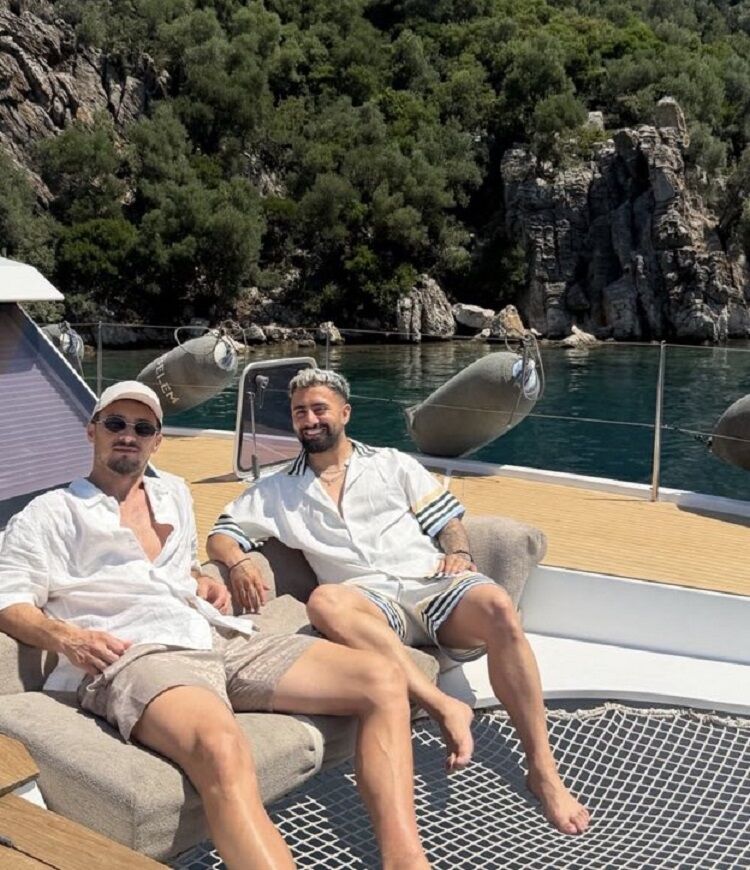 Amedspor’un 2 Futbolcusu Tatilde Bir Araya Geldi İşte O Isimler! Çekdar Hasani