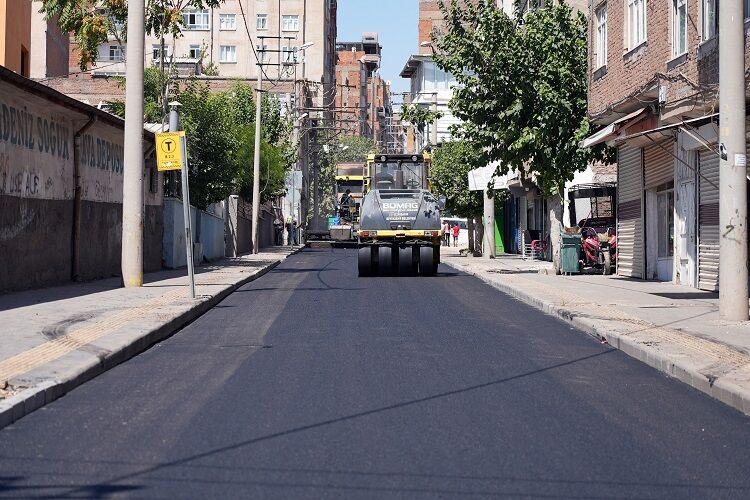 Diyarbakır'da 5 Caddede Asfalt Çalışması Başladı İşte Adresleri! (2)