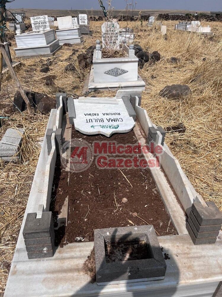 Diyarbakır’da Mezarlık Tahrip Edildi Ailenin Iddiaları Vahim! (2)