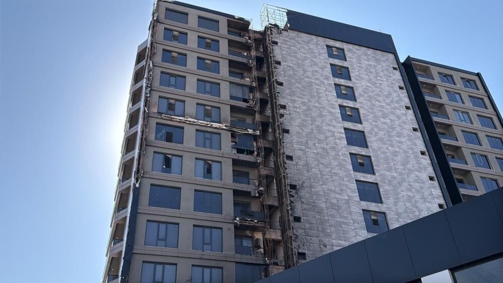Diyarbakır'da Plaza Yangını Hasarın Boyutu Ortaya Çıkardı