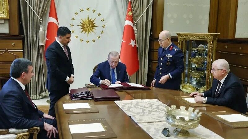 Erdoğan Yaş Kararları Hava Kuvvetleri Komutanlığına Atanan Orgeneral Rafet Dalkıran Kimdir Resmi Gazete
