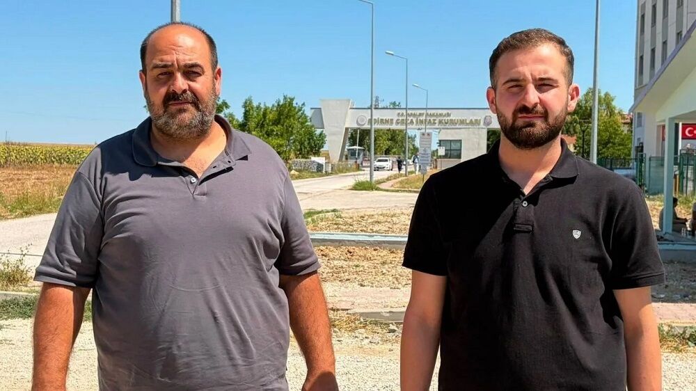 Narin Güran Babası Arif Güran Baran Güran Kürt Ve Müslüman Bir Aileyiz, Hedef Gösterildik!