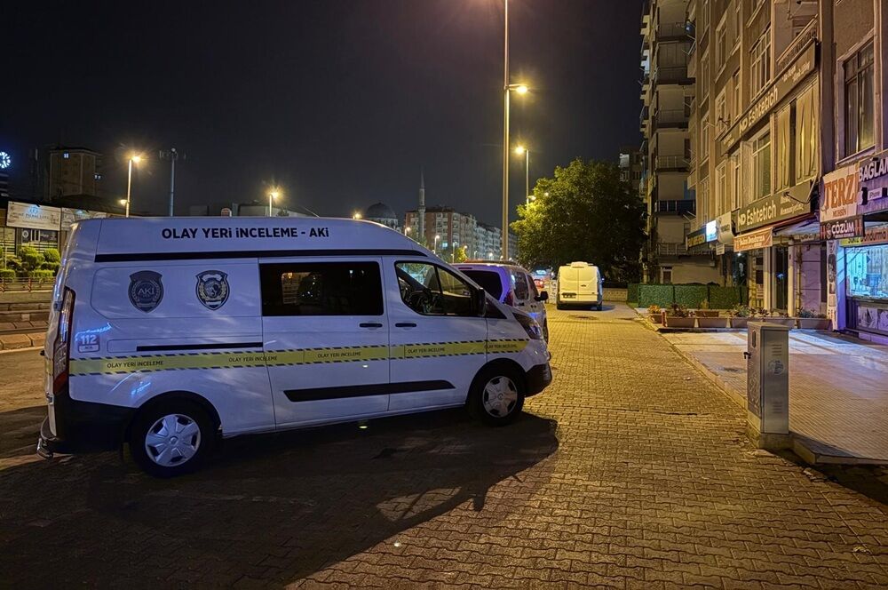 55 Yaşındaki Adam Evinde Ölü Bulundu Ölümü Şüpheli Bulundu! (2)