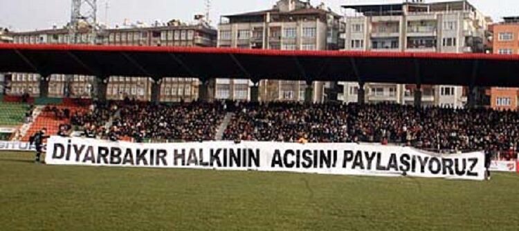 Beşiktaş, Amedspor Maçında Pankart Açmıştı İşte Sebebi!-1