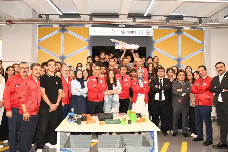 Dicle Üniversitesi’nde Ahilik Rüzgarı Meslek Etiği Tüm Boyutlarıyla Ele Alındı! (1)
