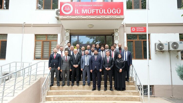 Diyarbakır'da 3 Yıl Görev Yapmıştı O Müdür Konya'ya Atandı! (2)